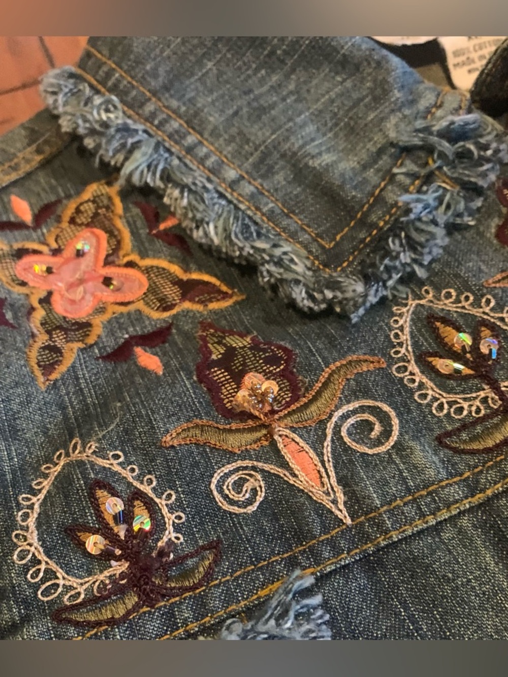 Vintage Boho Western Fringe Embroidered Denim Jean Jacket XL Floral Lace Beaded - Picture 4 of 11